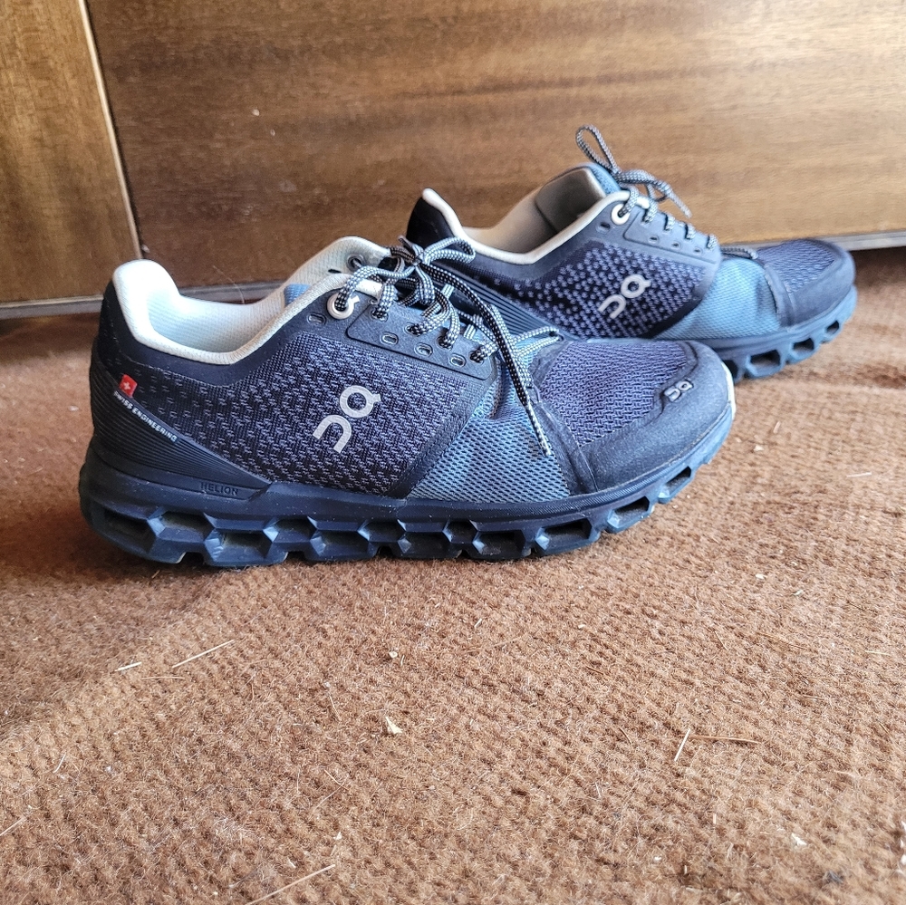 On Cloud Women's Helion Blue Shoes